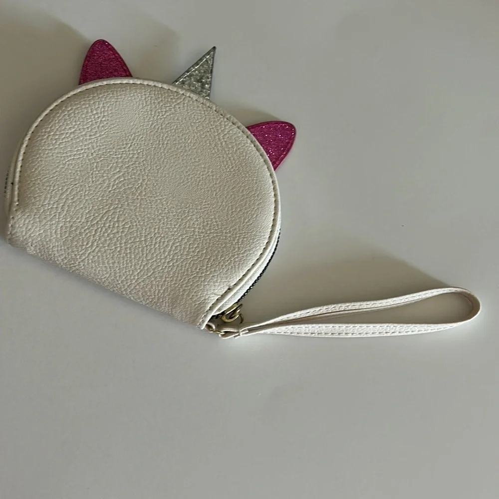 π₯ Host Pick π₯ Unicorn Wristlet / Wallet / Coins - Picture 7 of 14
